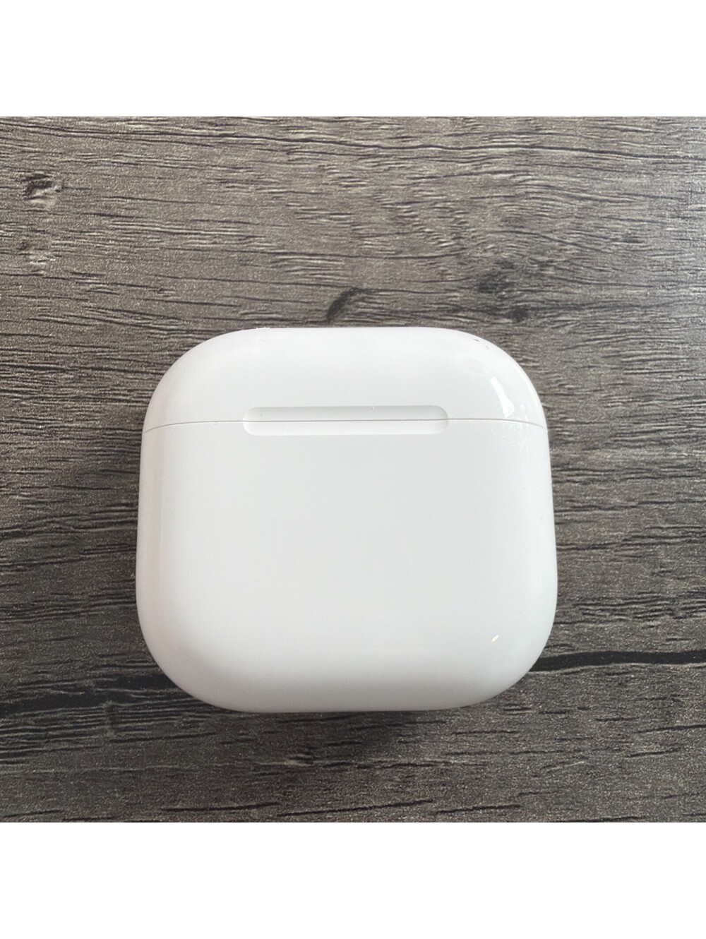 Apple AirPods 4th Generation Charging Case MagSafe Genuine OEM Apple - A3058
